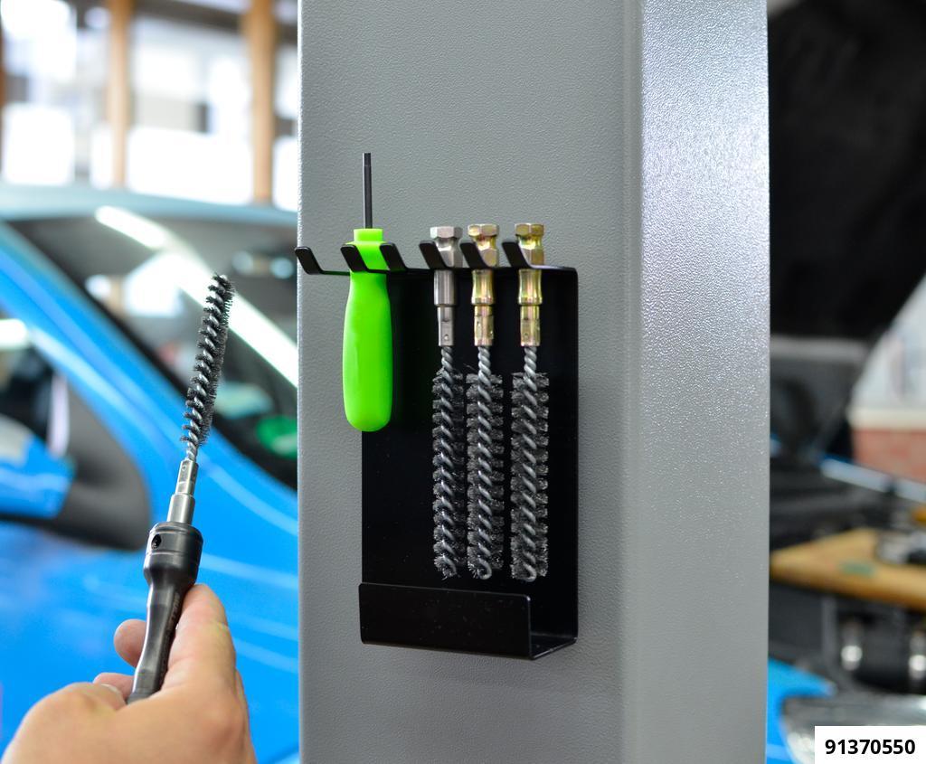 INTERNAL WHEEL BOLT THREAD CLEANING BRUSH SET WITH MAGNETIC HOLDER - 7