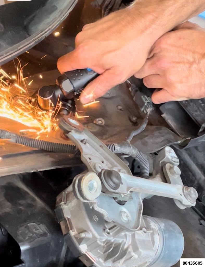 MINI POWER CUT-OFF GRINDER, INCL. 5 CUTTING DISCS 63×1.0×10 MM AND 5 CUTTING DISCS 75×1.0×10 MM - 2