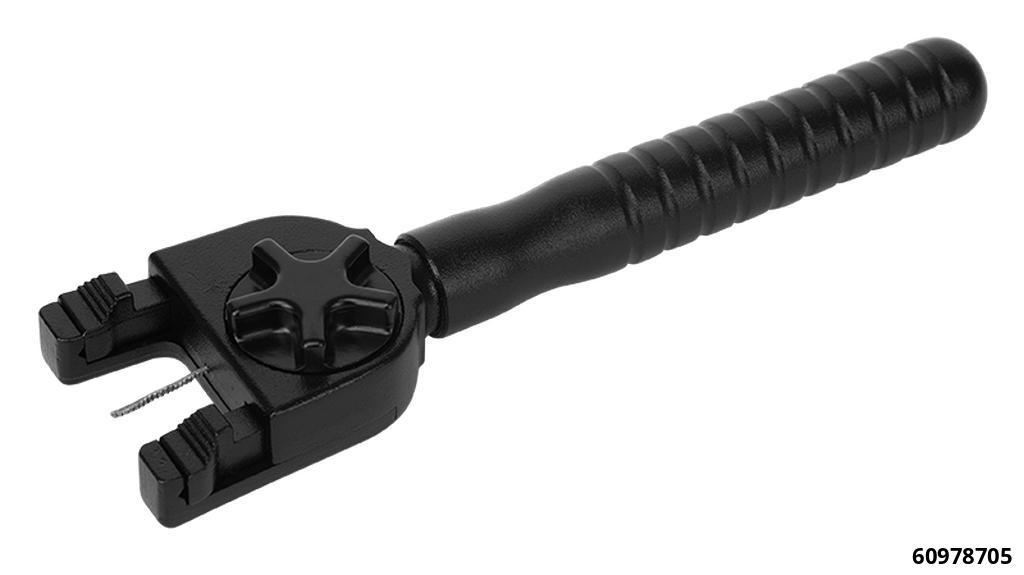 SOLDERING AID WITH INTEGRATED SOLDER FEED AND CABLE HOLDER - 4