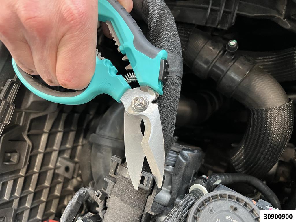 INDUSTRIAL UNIVERSAL SCISSORS WITH CRIMPING & CABLE STRIPPING FUNCTION - 8