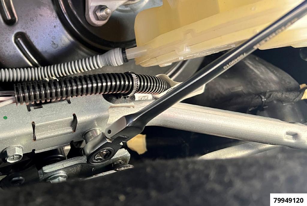 ULTRA-SLIM SOCKET & RATCHET SET 4–14 MM (14 PCS) - 2