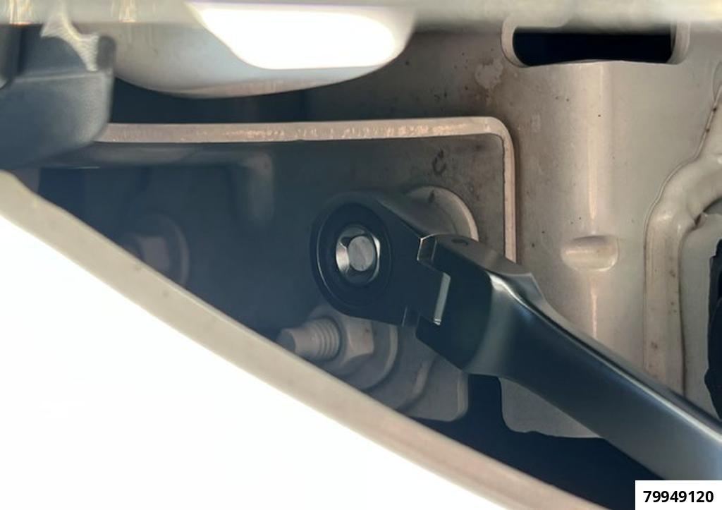 ULTRA-SLIM SOCKET & RATCHET SET 4–14 MM (14 PCS) - 5