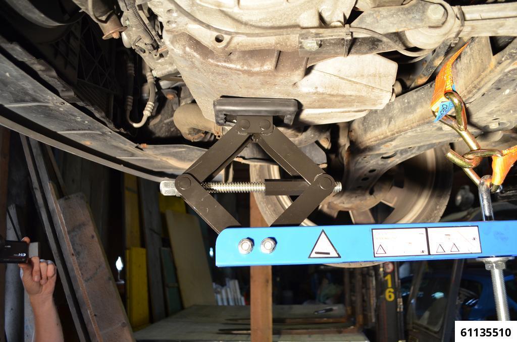 PREMIUM ADJUSTABLE REAR CROSS BEAM FOR UNDER ENGINE AND GEARBOX SUPPORT 61136500 - 2