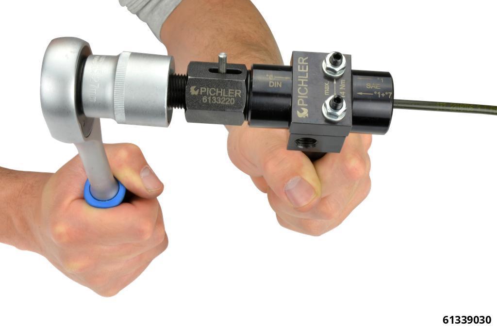 BRAKE PIPE FLARING TOOL - 4.75MM (COPPER, CUPRO-NICKEL & STEEL) WITH SHAPE REPLICATING CLAMPS - 6