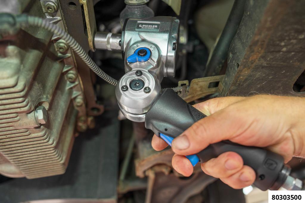 HIGH OUTPUT ANGLED AIR IMPACT GUN 1/2" 1017 Nm - 12