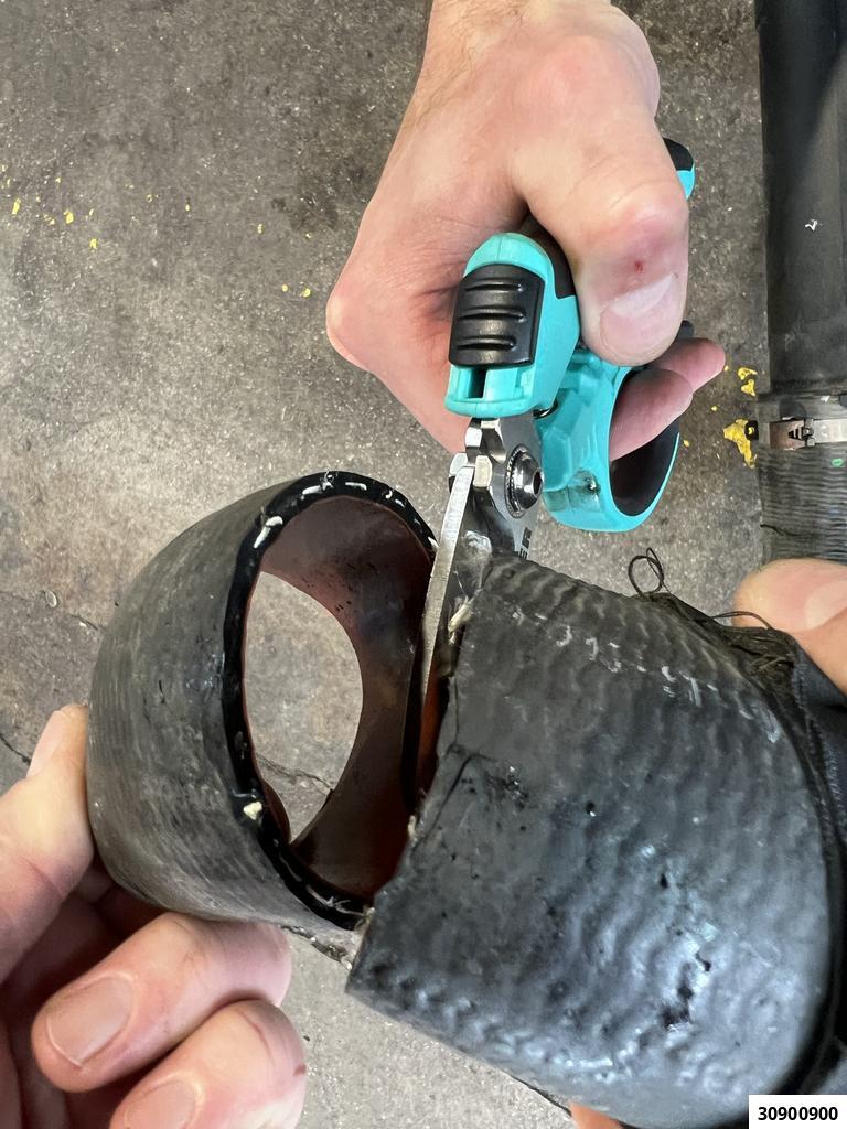 INDUSTRIAL UNIVERSAL SCISSORS WITH CRIMPING & CABLE STRIPPING FUNCTION - 5