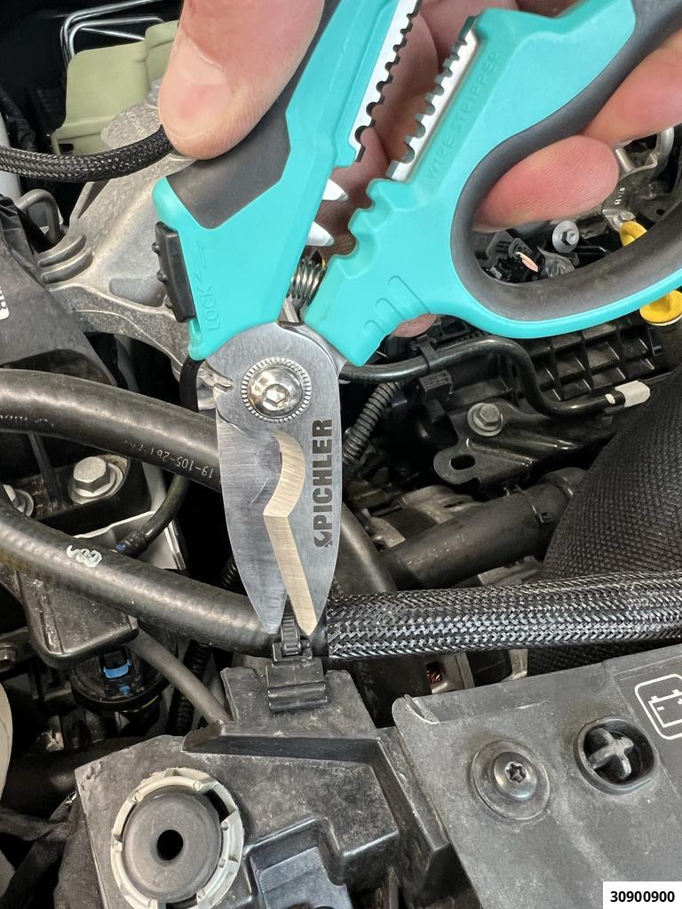 INDUSTRIAL UNIVERSAL SCISSORS WITH CRIMPING & CABLE STRIPPING FUNCTION - 7