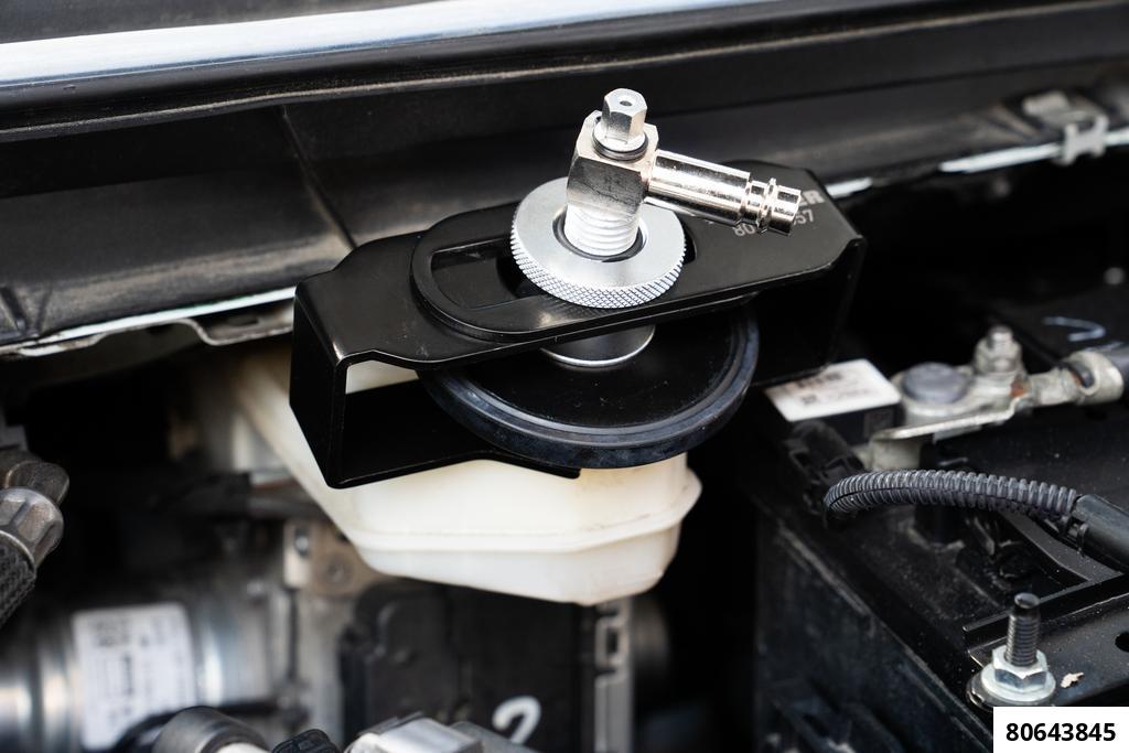 COMPREHENSIVE UNIVERSAL BRAKE BLEEDER ADAPTER SET 10 PIECE INCLUDING TESLA - 6