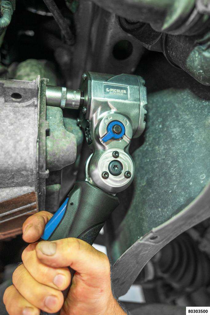 Air angle impact wrench ½"