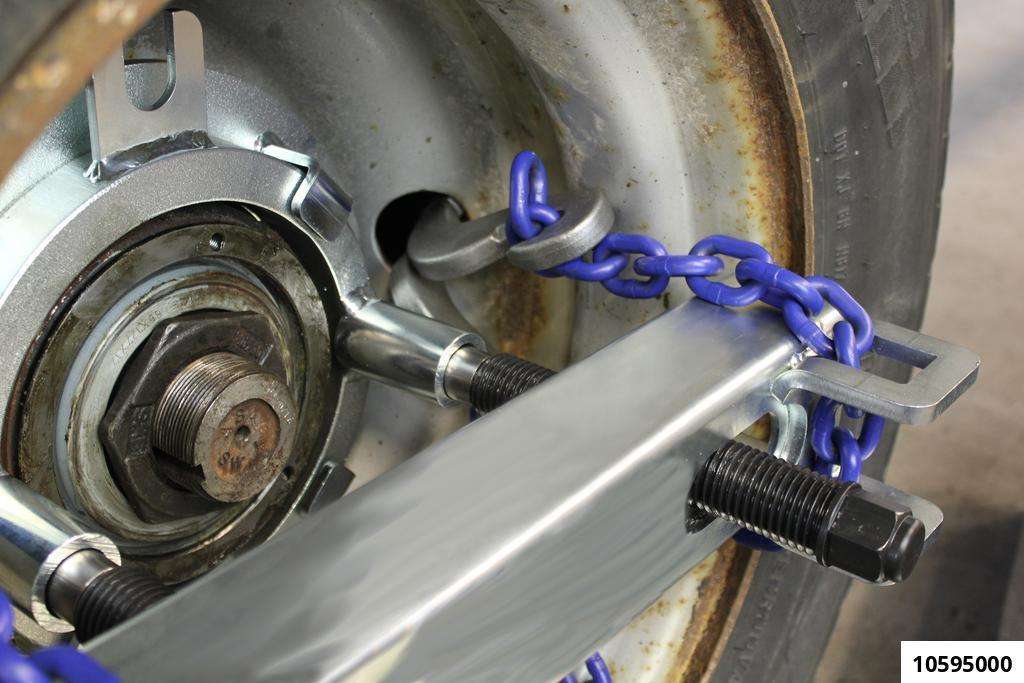 Niversal rim pullerUniversal rim puller for truck/commercial vehicle/bus/trailer