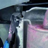 Exhaust rubber removal tool