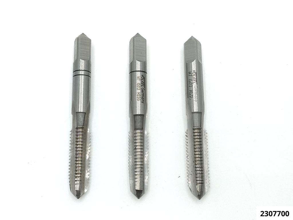 Jeu de 3 tarauds HSS DIN 352 M 7