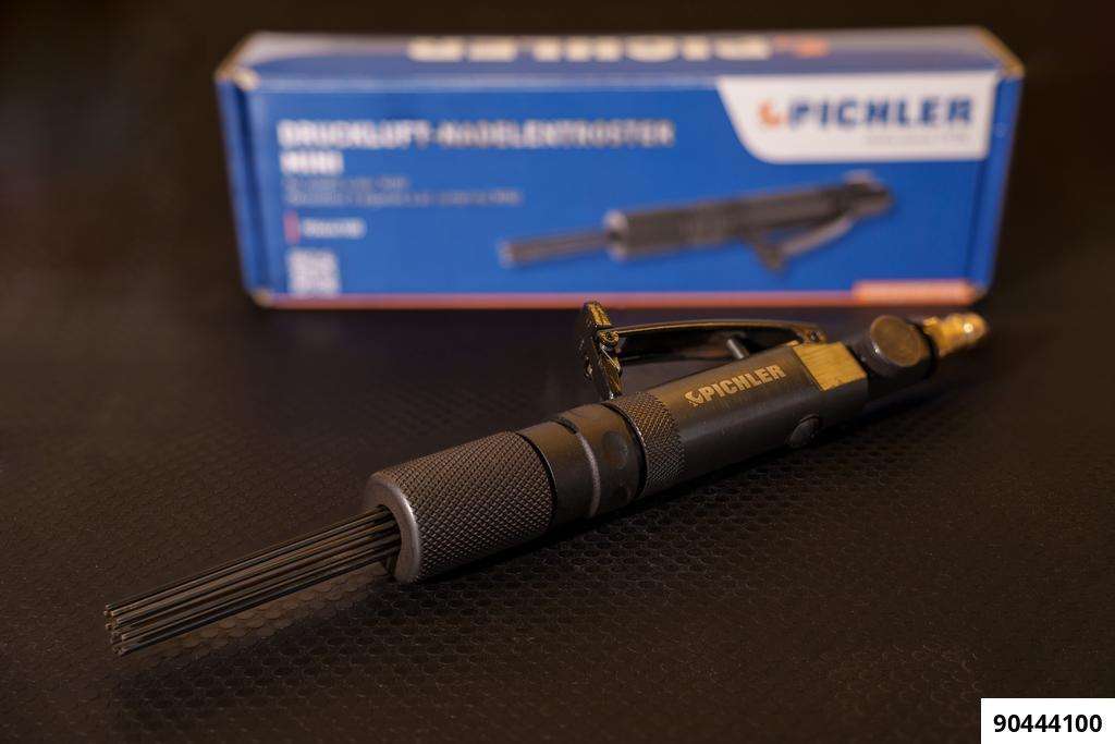 Mini dérouilleur pneumatique à aiguilles