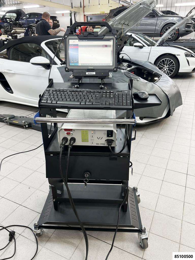 Mobile diagnostic service station