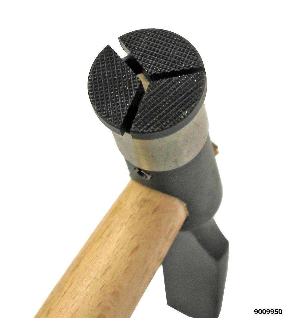 Fluted buckling hammer with tripartite track